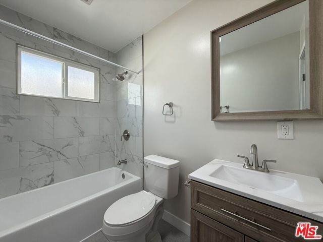 1505 S Cochran Avenue 2, Los Angeles, CA 90019