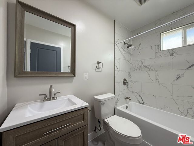 1505 S Cochran Avenue 2, Los Angeles, CA 90019