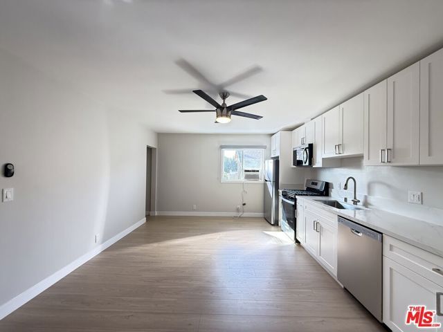 1505 S Cochran Avenue 2, Los Angeles, CA 90019