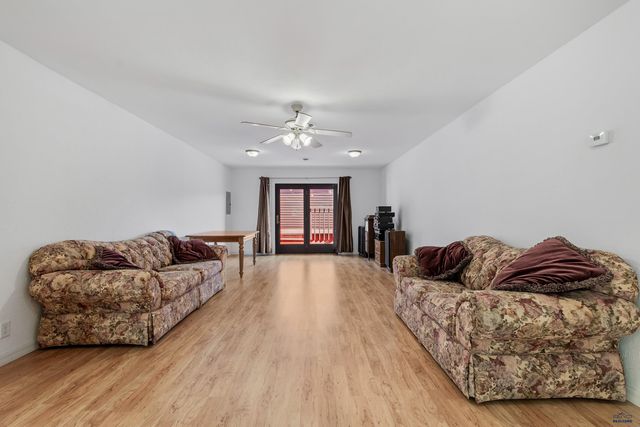 27301 SIMUNEK CT, Hot Springs, SD 57747