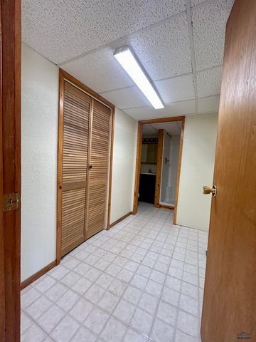 27301 SIMUNEK CT, Hot Springs, SD 57747