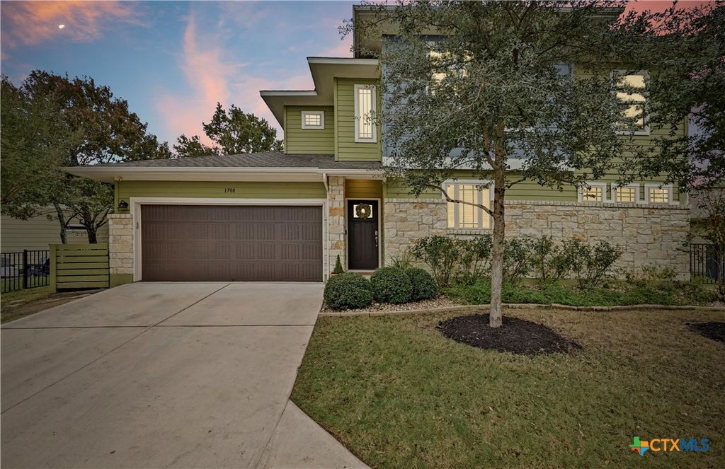 1708 Loyal Friend Drive 46, Leander, TX 78641