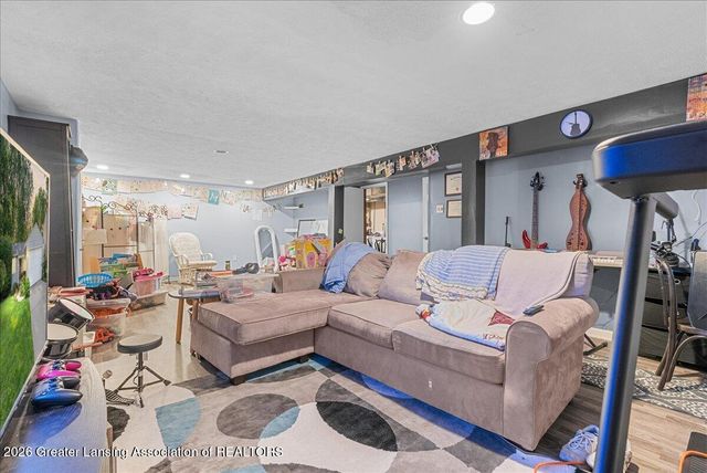 6067 Hart Street, East Lansing, MI 48823