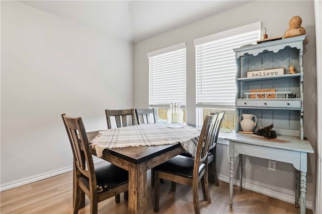 611 W Cattleman Court, Siloam Springs, AR 72761