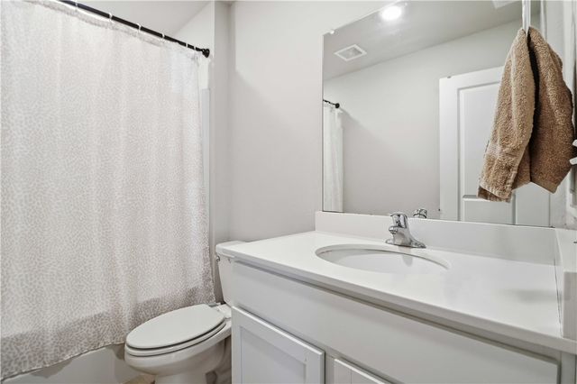 611 W Cattleman Court, Siloam Springs, AR 72761