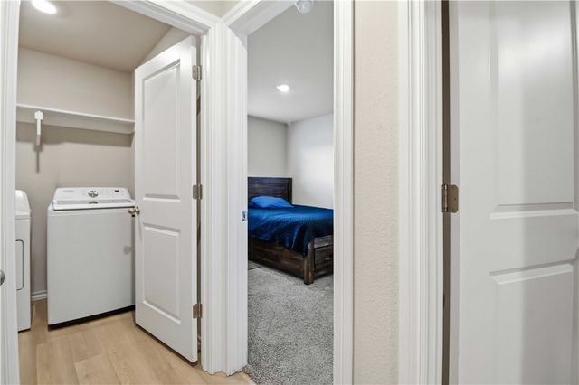 611 W Cattleman Court, Siloam Springs, AR 72761