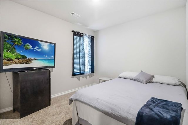 611 W Cattleman Court, Siloam Springs, AR 72761