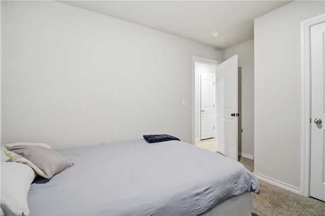 611 W Cattleman Court, Siloam Springs, AR 72761