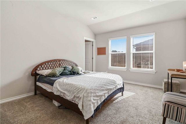 611 W Cattleman Court, Siloam Springs, AR 72761