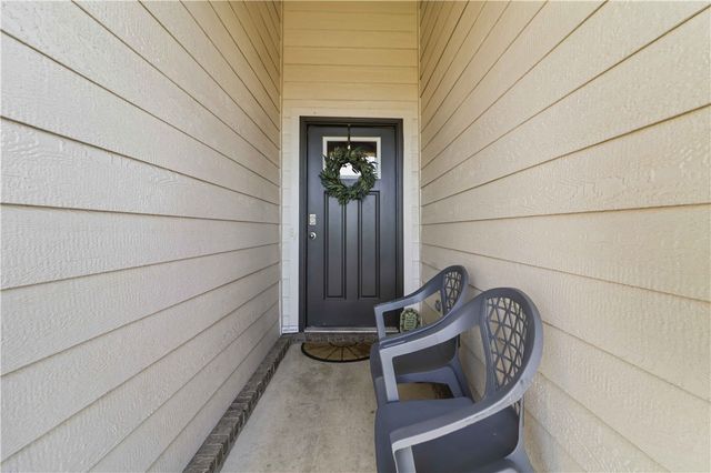 611 W Cattleman Court, Siloam Springs, AR 72761