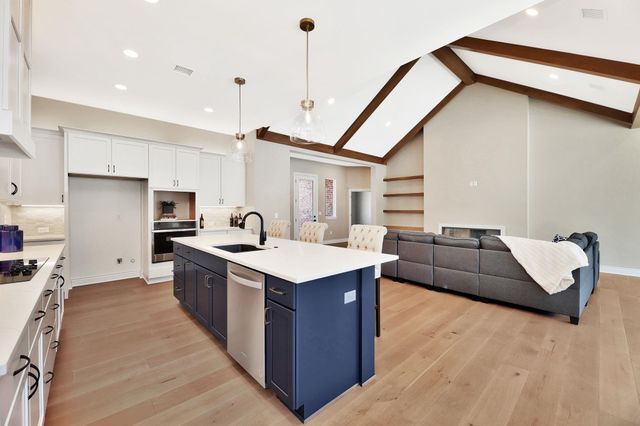 12093 E Pepperwood St, Wichita, KS 67226