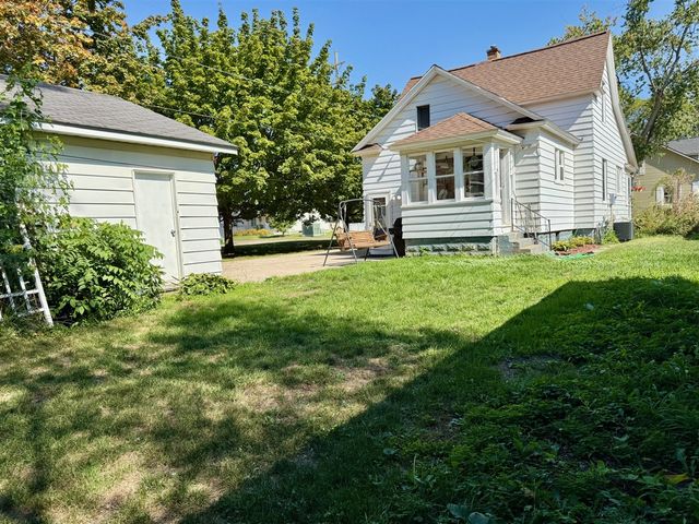 22 N Jefferson Street, Zeeland, MI 49464