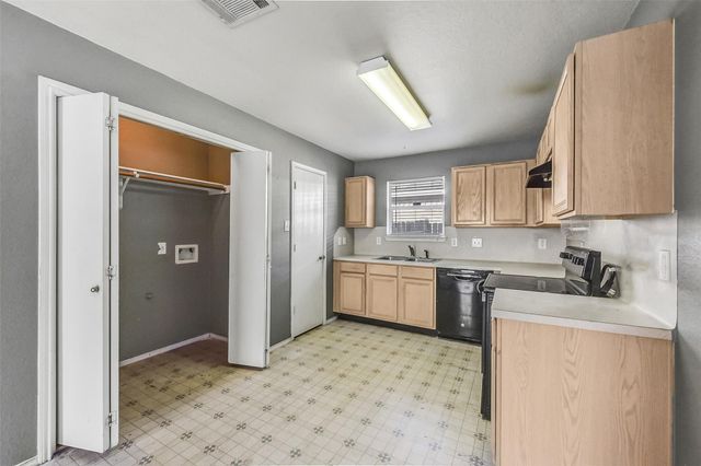 13518 Woodring Court, Houston, TX 77045