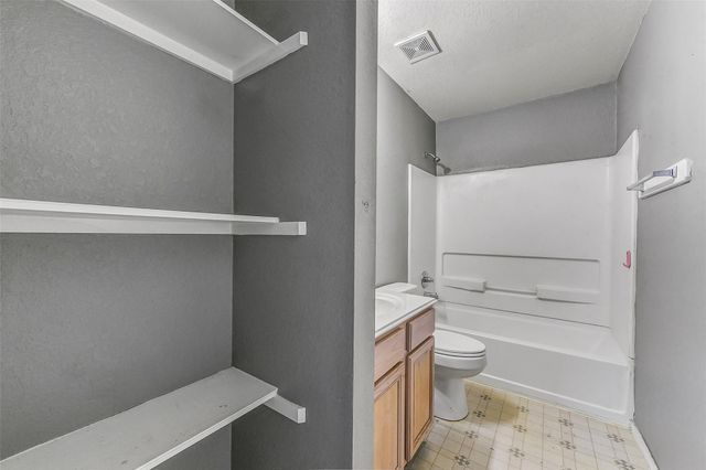 13518 Woodring Court, Houston, TX 77045