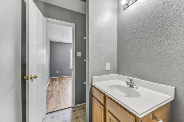 13518 Woodring Court, Houston, TX 77045