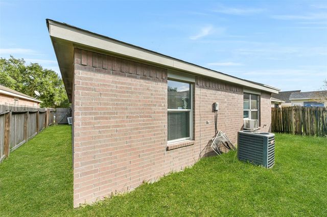 13518 Woodring Court, Houston, TX 77045