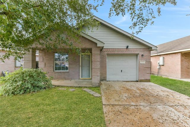 13518 Woodring Court, Houston, TX 77045