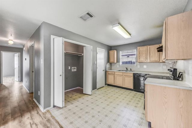 13518 Woodring Court, Houston, TX 77045