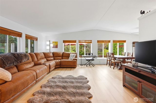 7731 Cedar Place SE, Snoqualmie, WA 98065