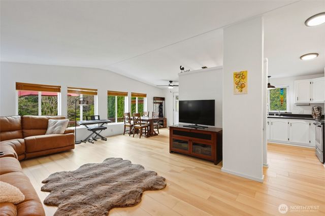 7731 Cedar Place SE, Snoqualmie, WA 98065