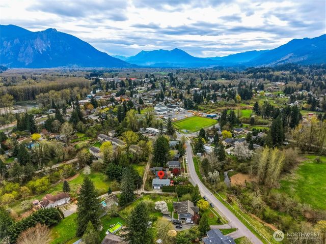 7731 Cedar Place SE, Snoqualmie, WA 98065