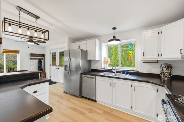 7731 Cedar Place SE, Snoqualmie, WA 98065
