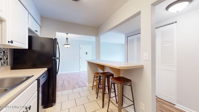 7052 Wildwood Cir 108, Louisville, KY 40291