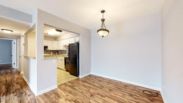 7052 Wildwood Cir 108, Louisville, KY 40291