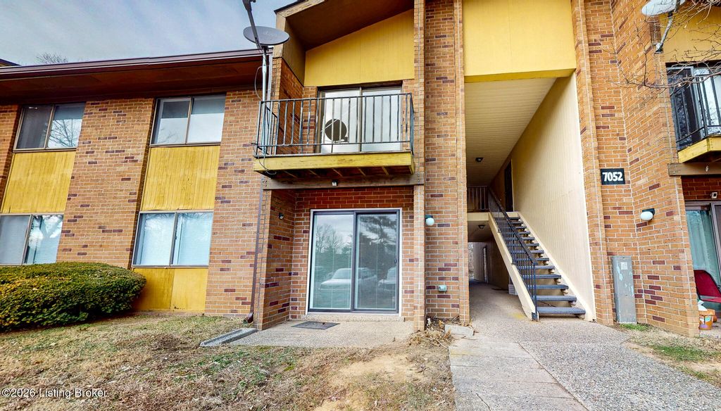 7052 Wildwood Cir 108, Louisville, KY 40291