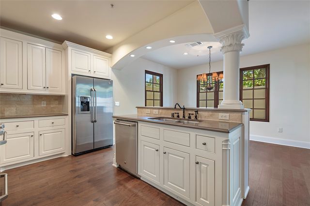 2510 N Henderson 17, Dallas, TX 75206