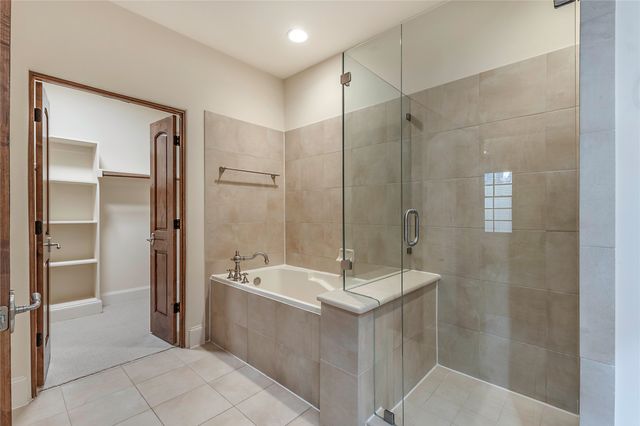 2510 N Henderson 17, Dallas, TX 75206