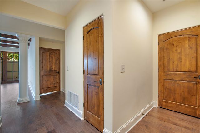 2510 N Henderson 17, Dallas, TX 75206