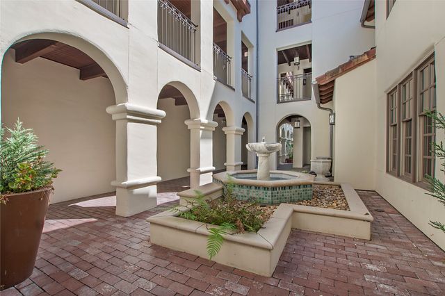 2510 N Henderson 17, Dallas, TX 75206