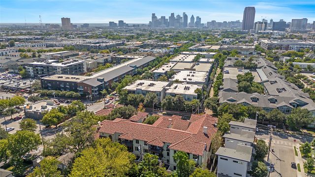 2510 N Henderson 17, Dallas, TX 75206
