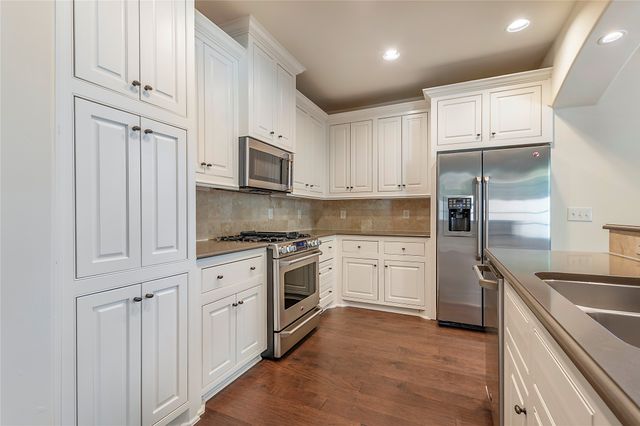 2510 N Henderson 17, Dallas, TX 75206