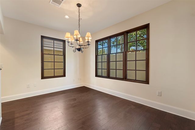 2510 N Henderson 17, Dallas, TX 75206