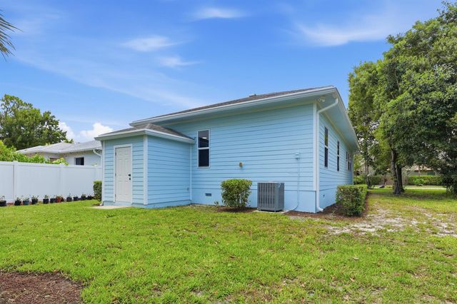 18066 Limestone Creek Road, Jupiter, FL 33458