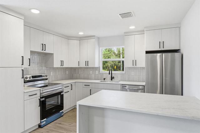 18066 Limestone Creek Road, Jupiter, FL 33458