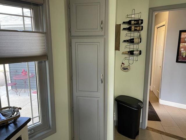 6817 29th Street N, Oakdale, MN 55128