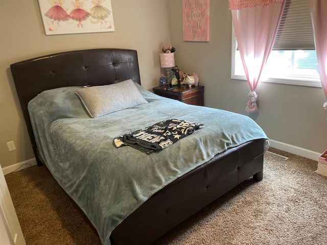 6817 29th Street N, Oakdale, MN 55128