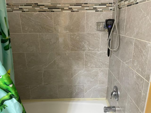 6817 29th Street N, Oakdale, MN 55128