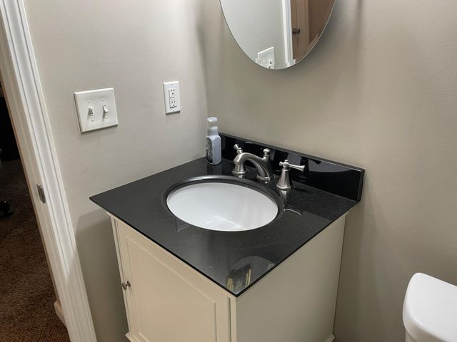 6817 29th Street N, Oakdale, MN 55128