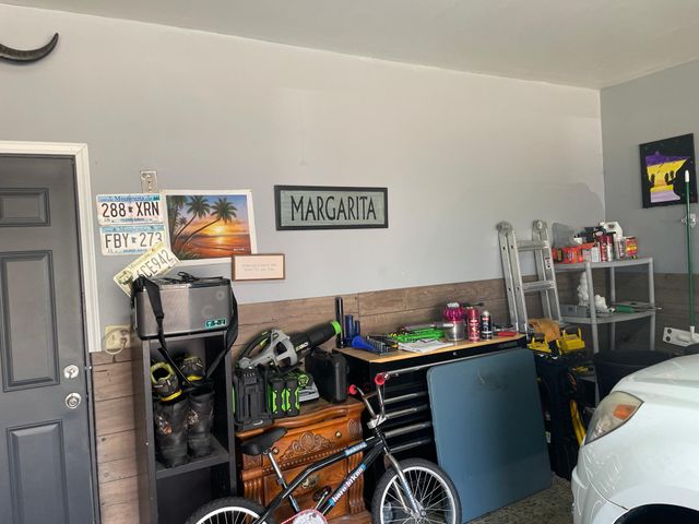 6817 29th Street N, Oakdale, MN 55128