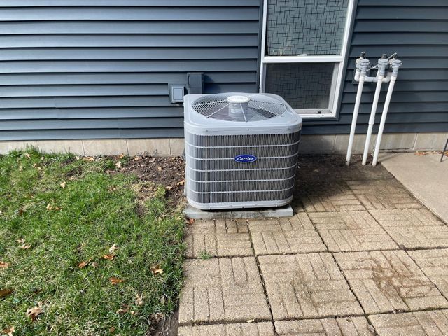 6817 29th Street N, Oakdale, MN 55128