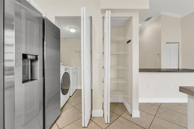 15311 SW 52nd Ter 15311, Miami, FL 33185
