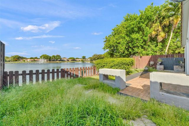 15311 SW 52nd Ter 15311, Miami, FL 33185