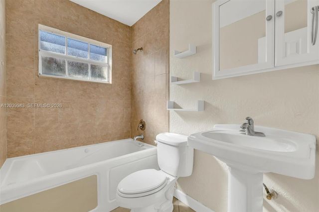 15311 SW 52nd Ter 15311, Miami, FL 33185