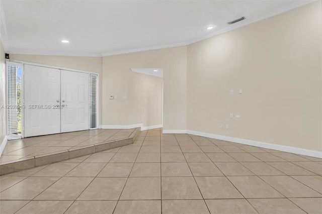 15311 SW 52nd Ter 15311, Miami, FL 33185