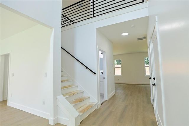 295 Huiet Dr, Mcdonough, GA 30252