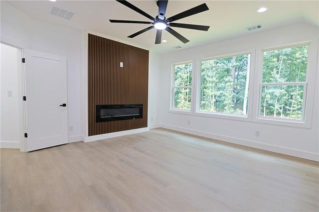 295 Huiet Dr, Mcdonough, GA 30252